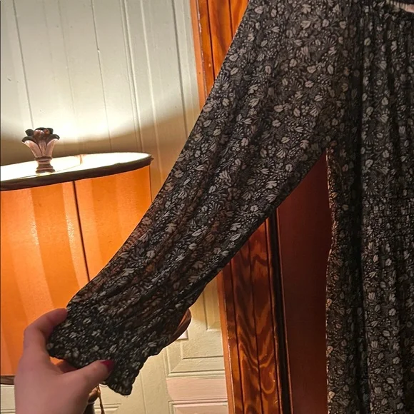 Knox Rose Black and White Floral Long Sleeve Maxi Dress - Picture 6 of 9